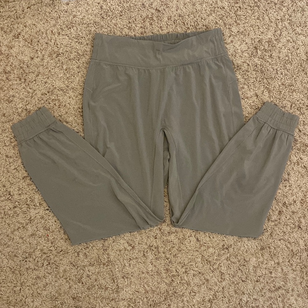 Lululemon Sun Setter Jogger 7/8 length